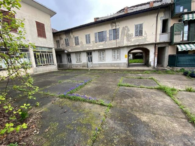 Palazzo in vendita a Bottanuco, Bergamo