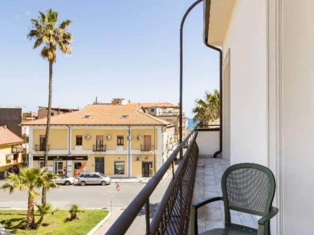 Palazzo in vendita a Calabria, Reggio Calabria