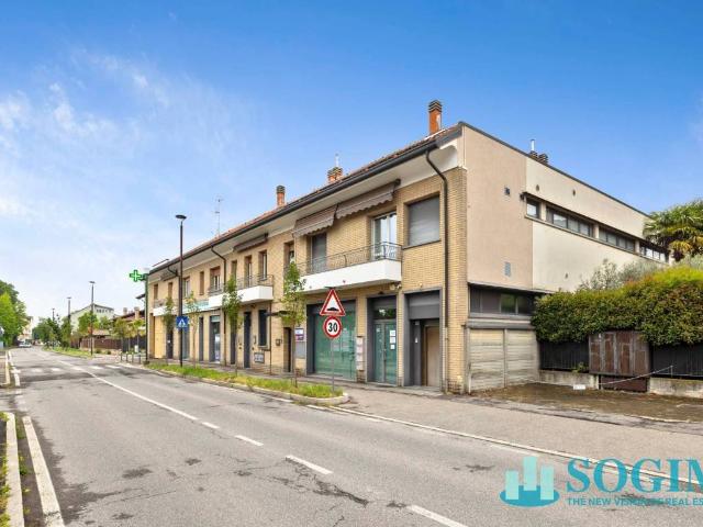 Palazzo in vendita a Masciago Milanese, Bovisio Masciago