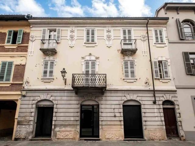 Palazzo in vendita a Piemonte, Cuneo