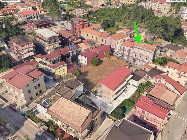 Palazzo in vendita a Bracigliano, Campania