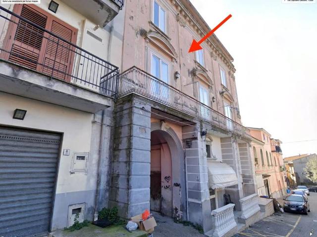 Palazzo in vendita a Bracigliano, Salerno