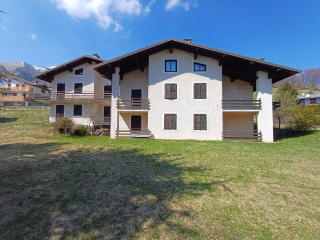 Palazzo in vendita a Comunità della Vallagarina, Brentonico