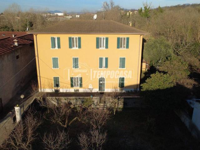 Palazzo in vendita a Zona Ovest, Brescia