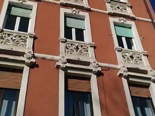 Palazzo in vendita a Zona Centro, Brescia