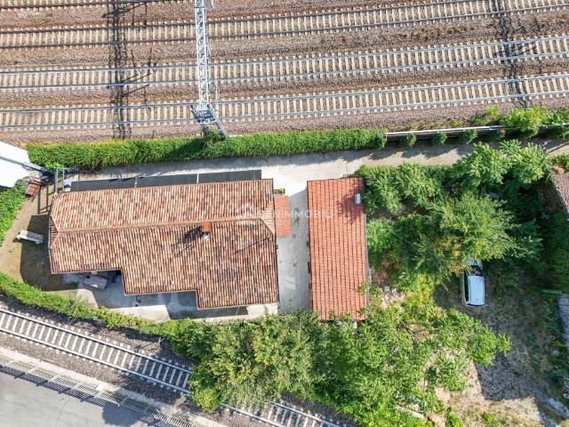 Palazzo in vendita a Zona Ovest, Brescia