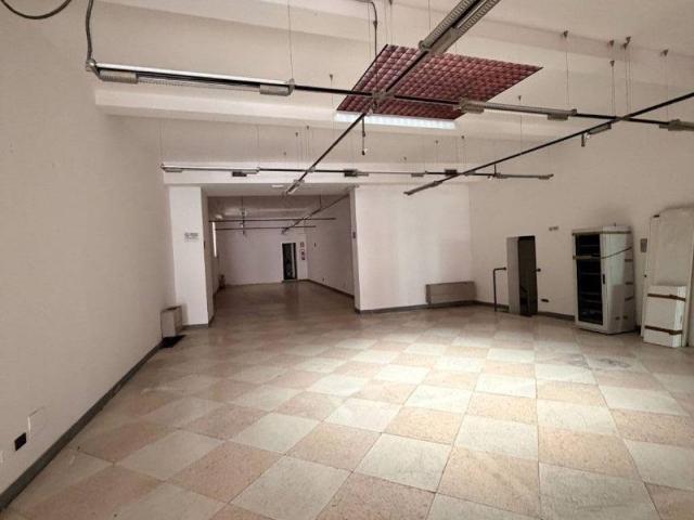 Palazzo in vendita a Zona Centro, Brescia
