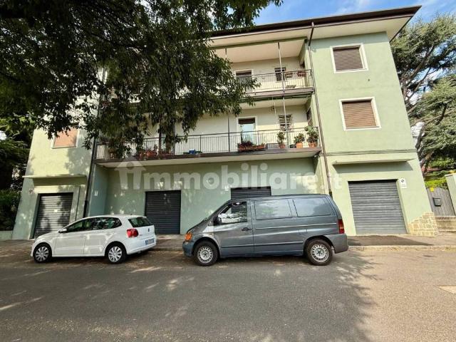 Palazzo in vendita a Zona Ovest, Brescia