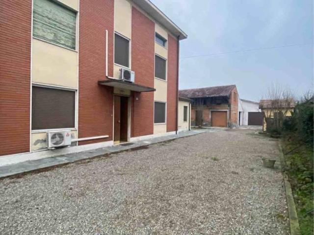 Palazzo in vendita a Bressana Bottarone, Lombardia