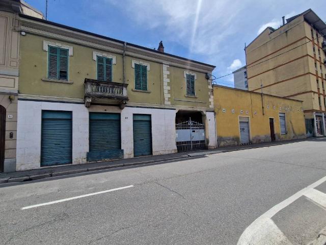 Palazzo in vendita a Broni, Lombardia