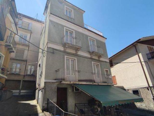 Palazzo in vendita a Bronte, Sicilia