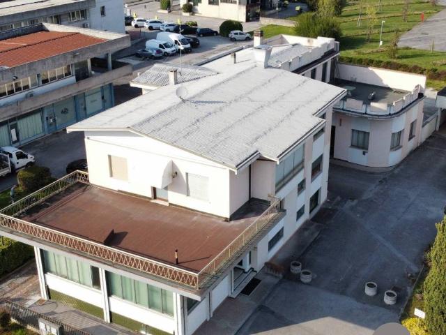 Palazzo in vendita a Brugnera, Friuli-Venezia Giulia