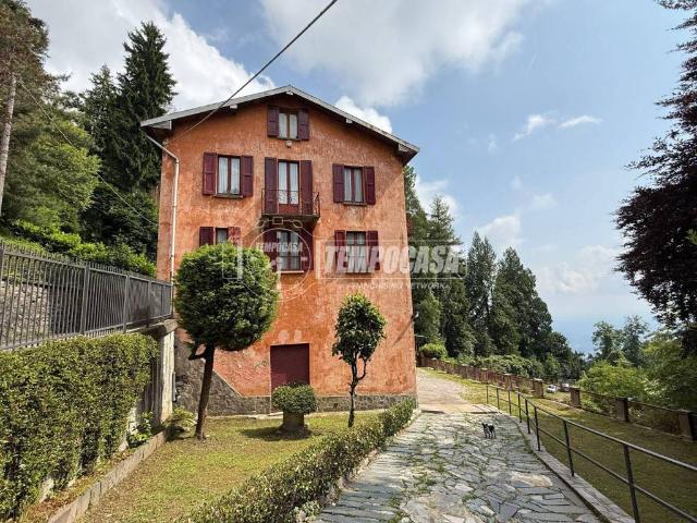 Palazzo in vendita a San Maurizio, Brunate