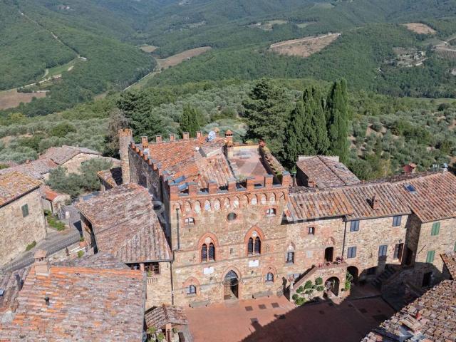 Palazzo in vendita a Pogi, Bucine