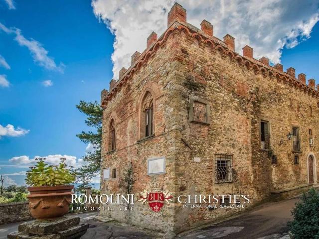 Palazzo in vendita a Bucine, Toscana