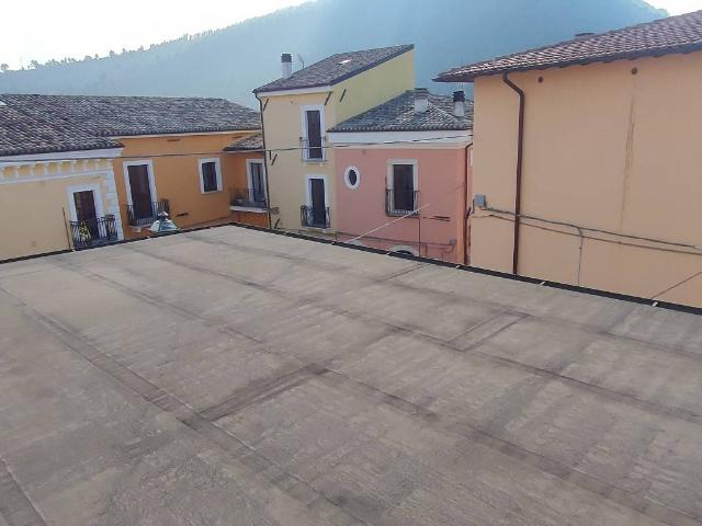 Palazzo in vendita a Bussi Sul Tirino, Abruzzo