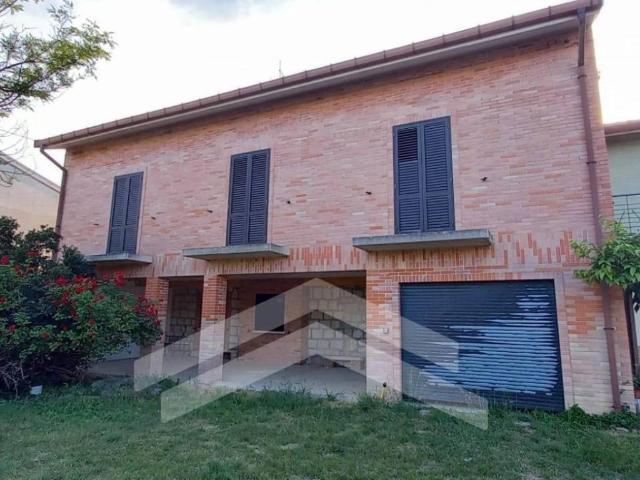 Palazzo in vendita a Baranello, Molise
