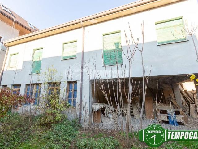 Palazzo in vendita a Bussolengo, Veneto