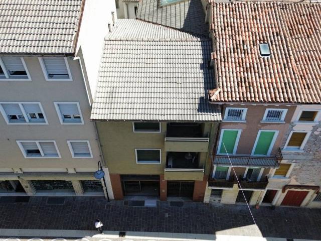 Palazzo in vendita a Bussolengo, Veneto