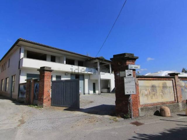 Palazzo in vendita a Cadorago, Lombardia