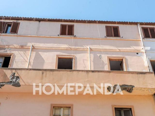 Palazzo in vendita a Is Mirrionis, Cagliari