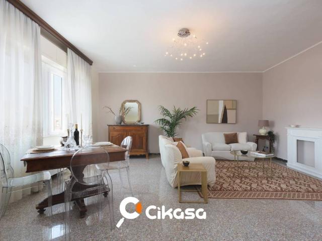 Palazzo in vendita a Monteleone - Santa Rosalia, Cagliari