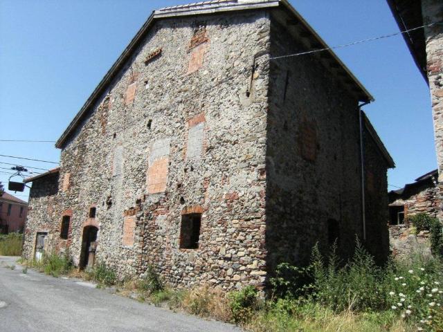 Palazzo in vendita a Bragno, Cairo Montenotte