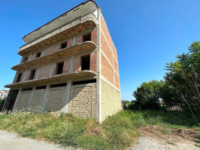 Palazzo in vendita a Caivano, Campania
