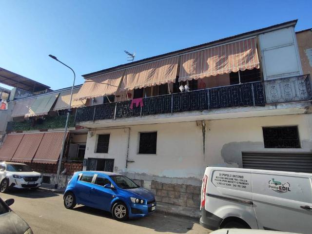 Palazzo in vendita a Caivano, Campania