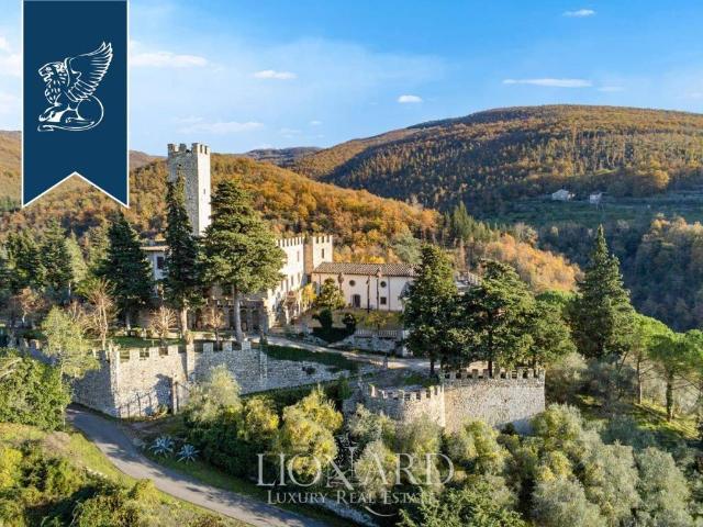 Palazzo in vendita a Calenzano, Toscana