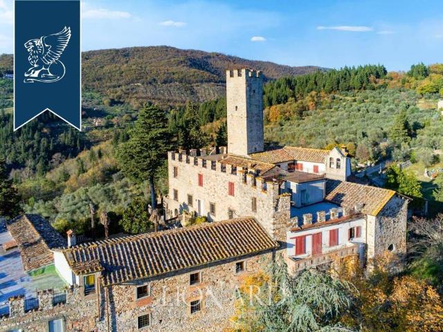 Palazzo in vendita a Calenzano, Toscana