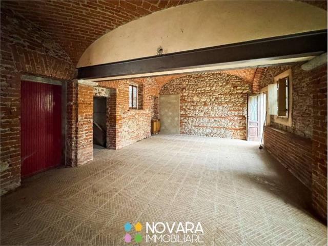 Palazzo in vendita a Piemonte, Novara