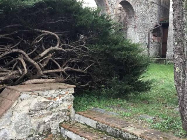 Palazzo in vendita a Pieve, Camaiore