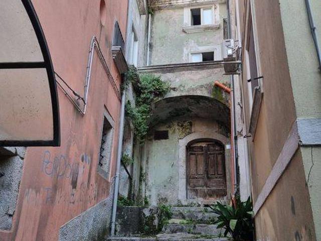 Palazzo in vendita a Campagna, Campania