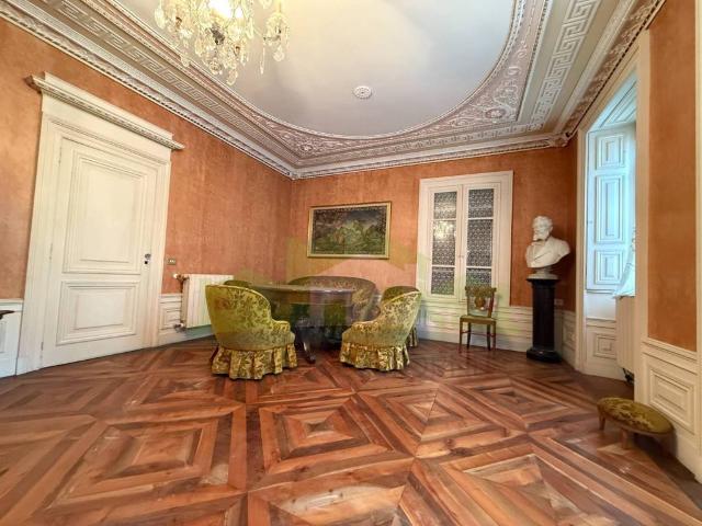 Palazzo in vendita a Piemonte, Vercelli