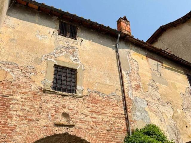 Palazzo in vendita a Campi Bisenzio, Toscana
