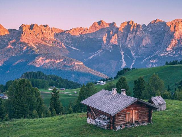 Palazzo in vendita a Comun General de Fascia, Campitello Di Fassa