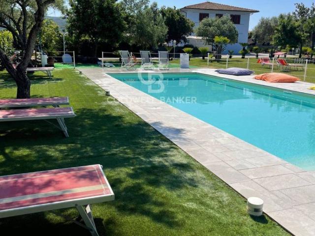 Palazzo in vendita a Campo nell'Elba, Marina Di Campo