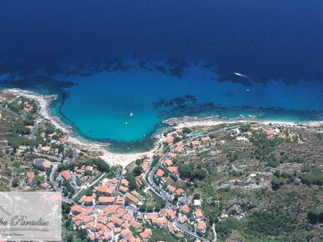 Palazzo in vendita a Campo nell'Elba, Seccheto