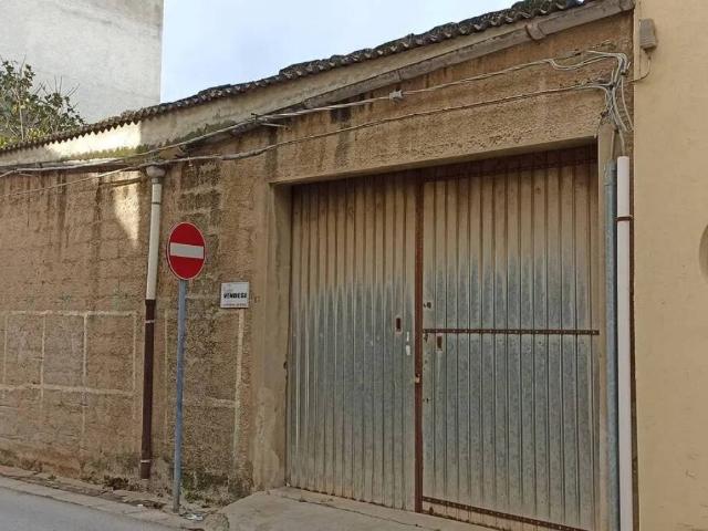 Palazzo in vendita a Campobello di Mazara, Trapani