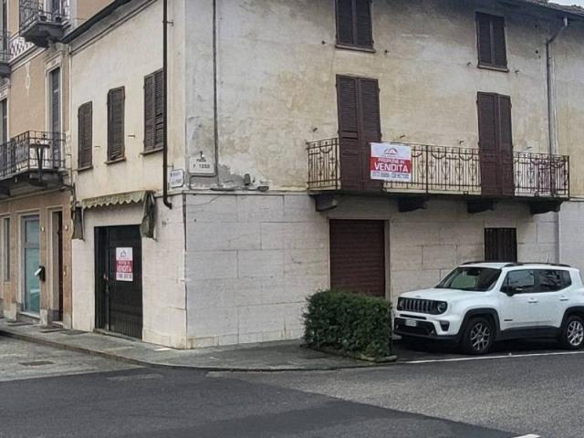 Palazzo in vendita a Canale, Cuneo