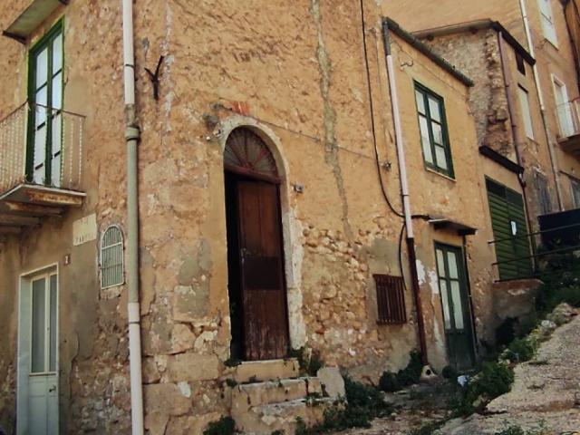 Palazzo in vendita a Quartiere Oltreponte, Canicattì E Borgalino