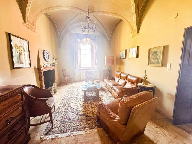 Palazzo in vendita a Canneto Sull'oglio, Lombardia