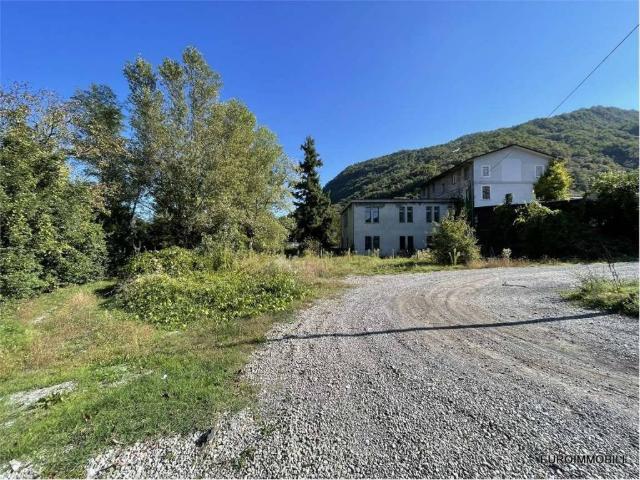 Palazzo in vendita a Val d’Enza, Re