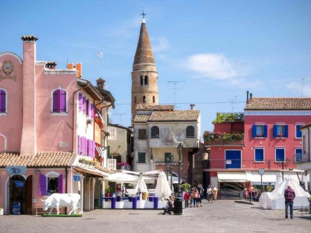 Palazzo in vendita a Caorle, Veneto