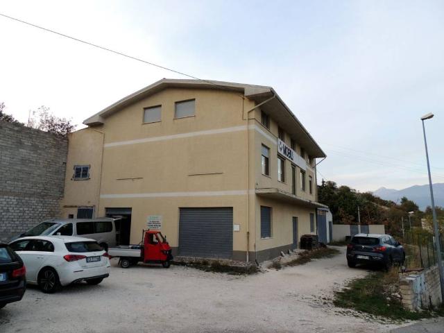 Palazzo in vendita a Capestrano, Abruzzo