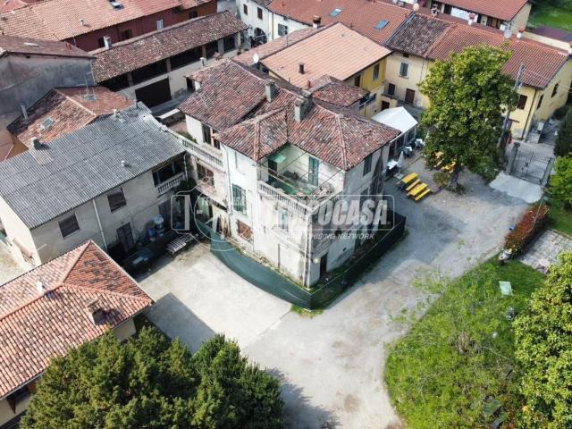Palazzo in vendita a Capriate, Capriate San Gervasio