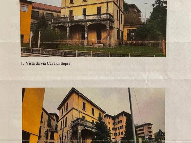 Palazzo in vendita a Cava, Caprino Bergamasco