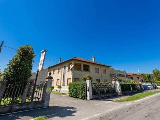 Palazzo in vendita a Caravaggio, Lombardia