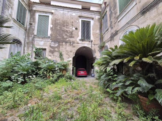 Palazzo in vendita a Località Case Sparse, Cardito